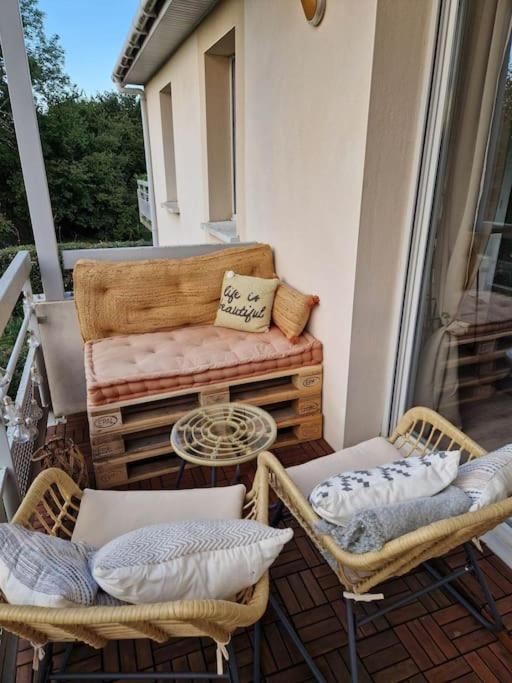Appartement Cosy Oloron, Aux Pieds Des Pyrenees Et De L'Atlantique! Luaran gambar
